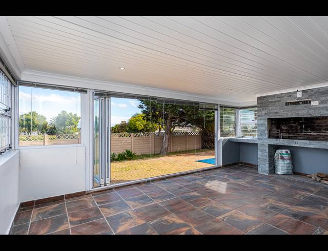 3 BEDROOM HOUSE RENTED IN CHRISMAR